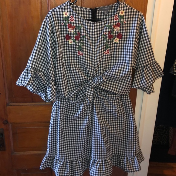 Primark Dresses & Skirts - Gingham Primark Dress